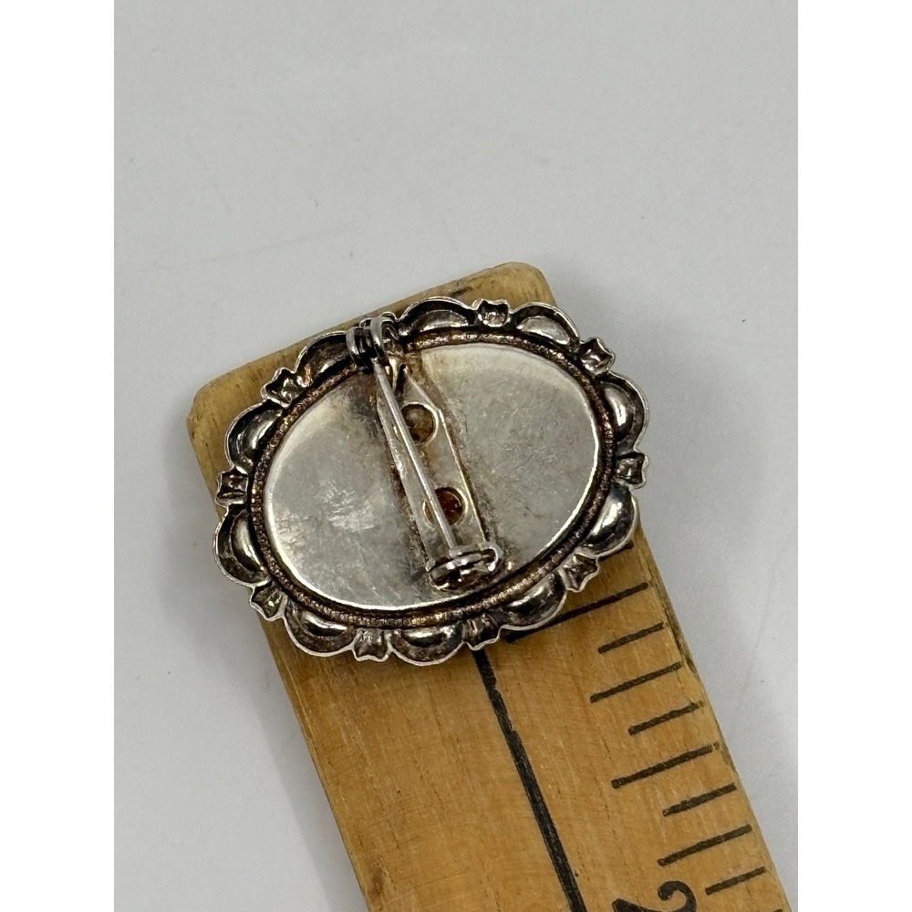 Vintage Style Cameo Brooch Silver Tone Ornate Oval Portrait Pin Black Cream - Picture 6 of 7
